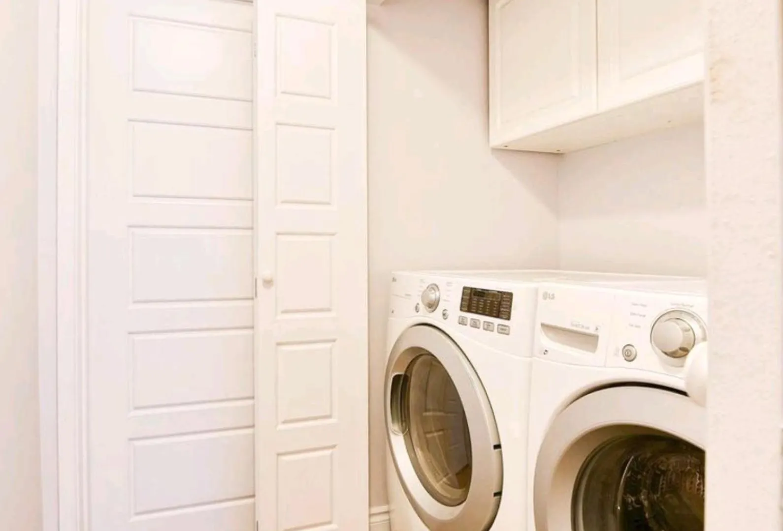 Apartment Hotel St-Denis Montreal