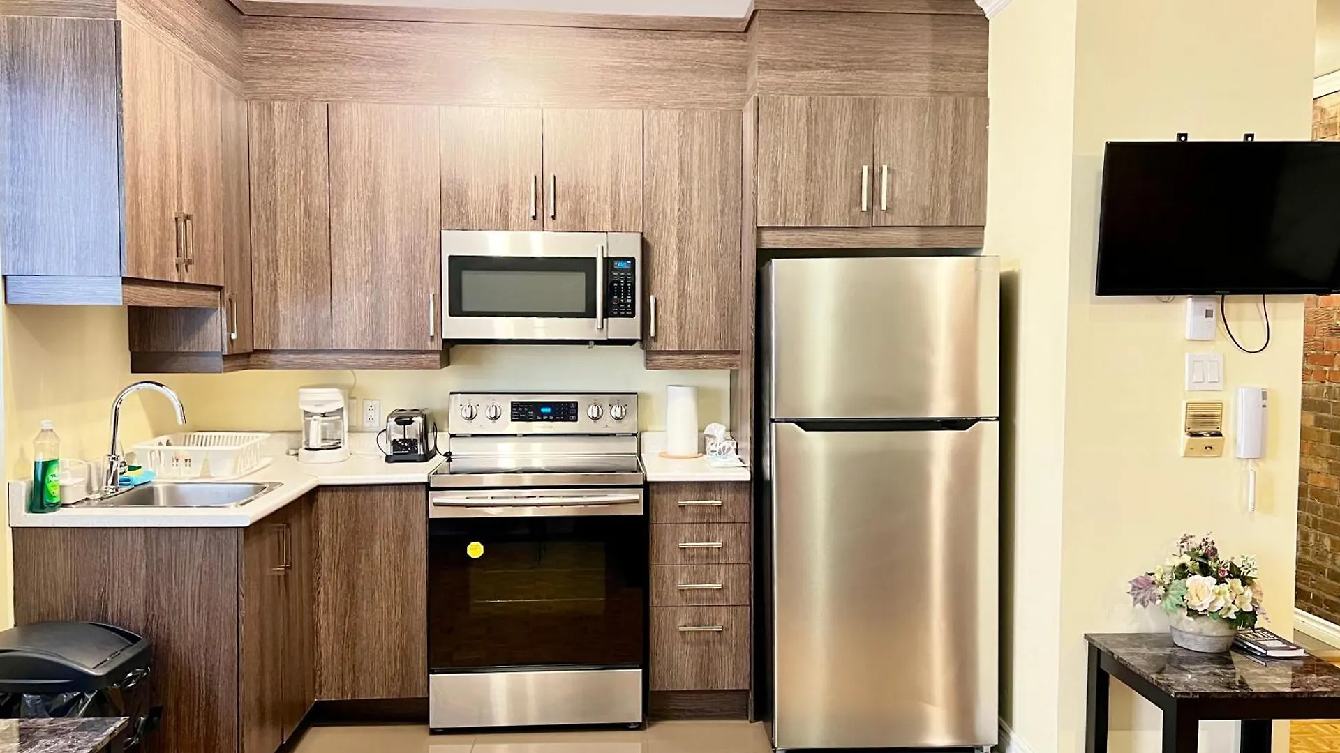 Apartment Hotel St-Denis Montreal