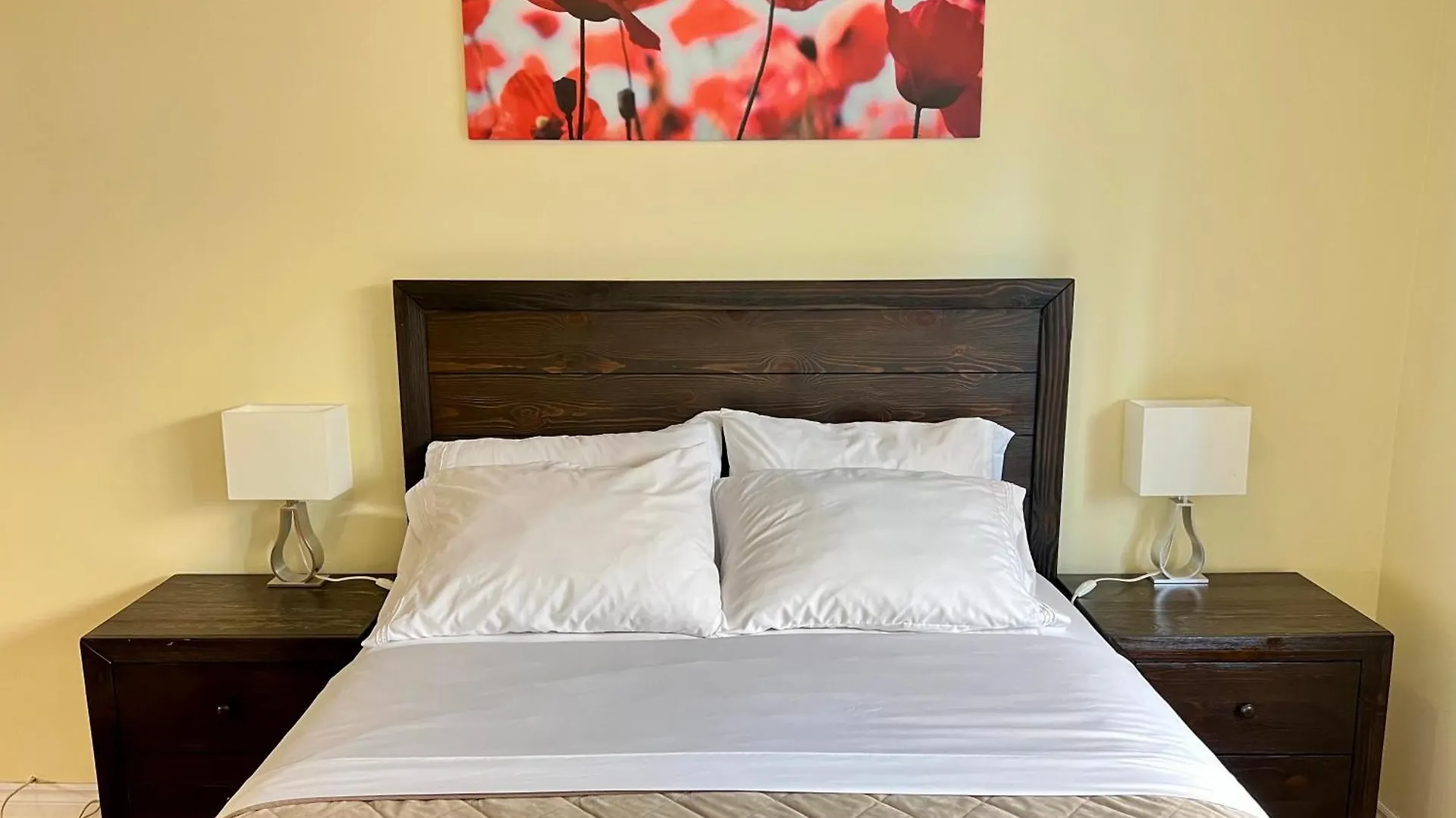 Apartment Hotel St-Denis Montreal