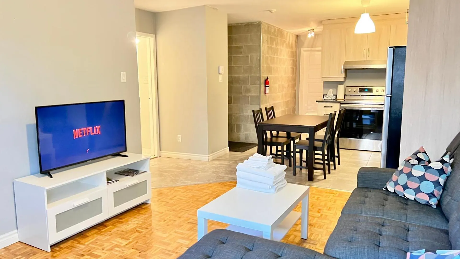 Apartment Hotel St-Denis Montreal