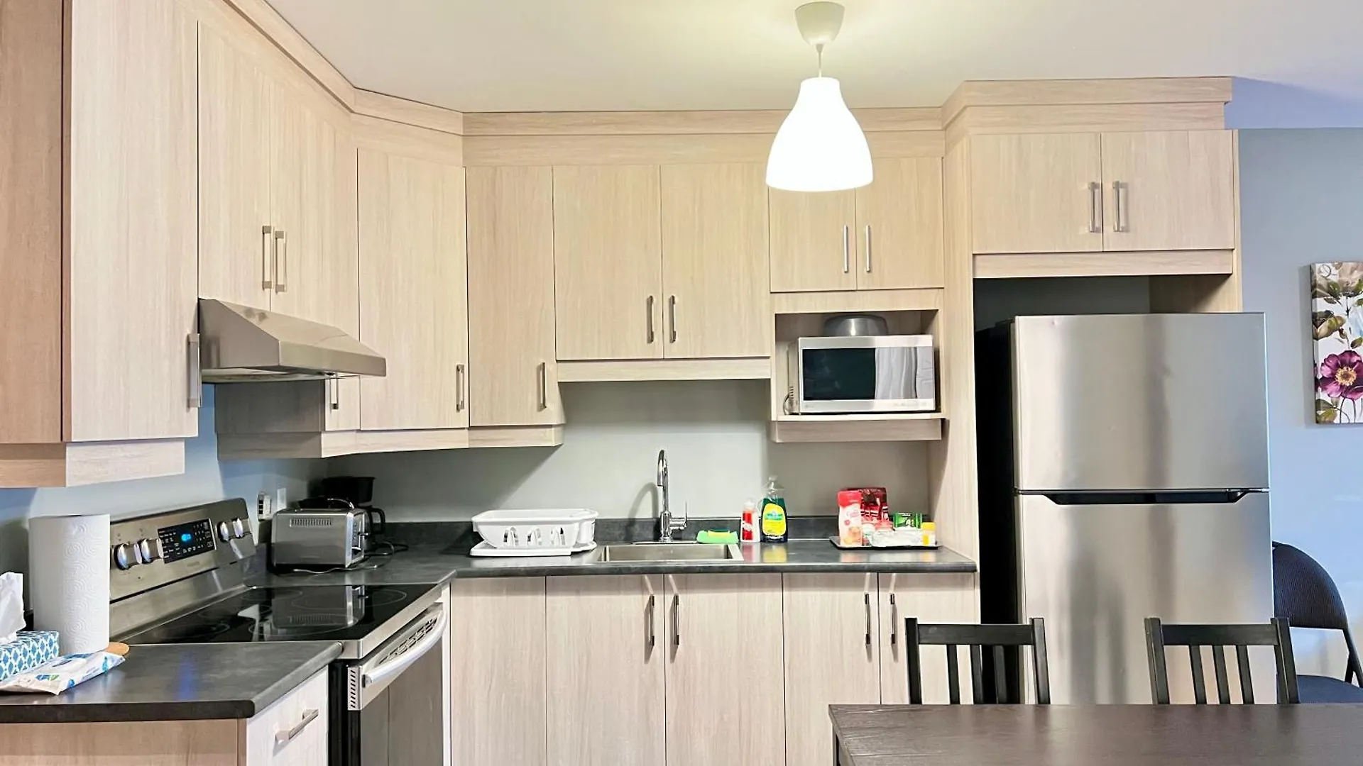 Apartment Hotel St-Denis Montreal Canada
