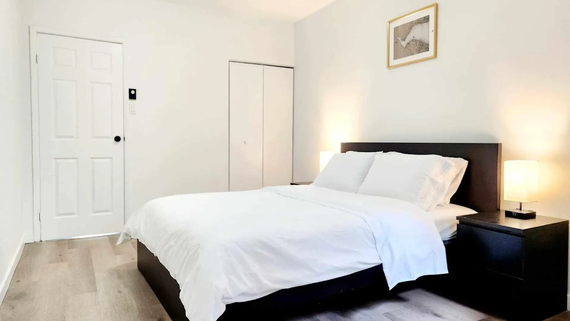 Apartment Hotel St-Denis Montreal Canada
