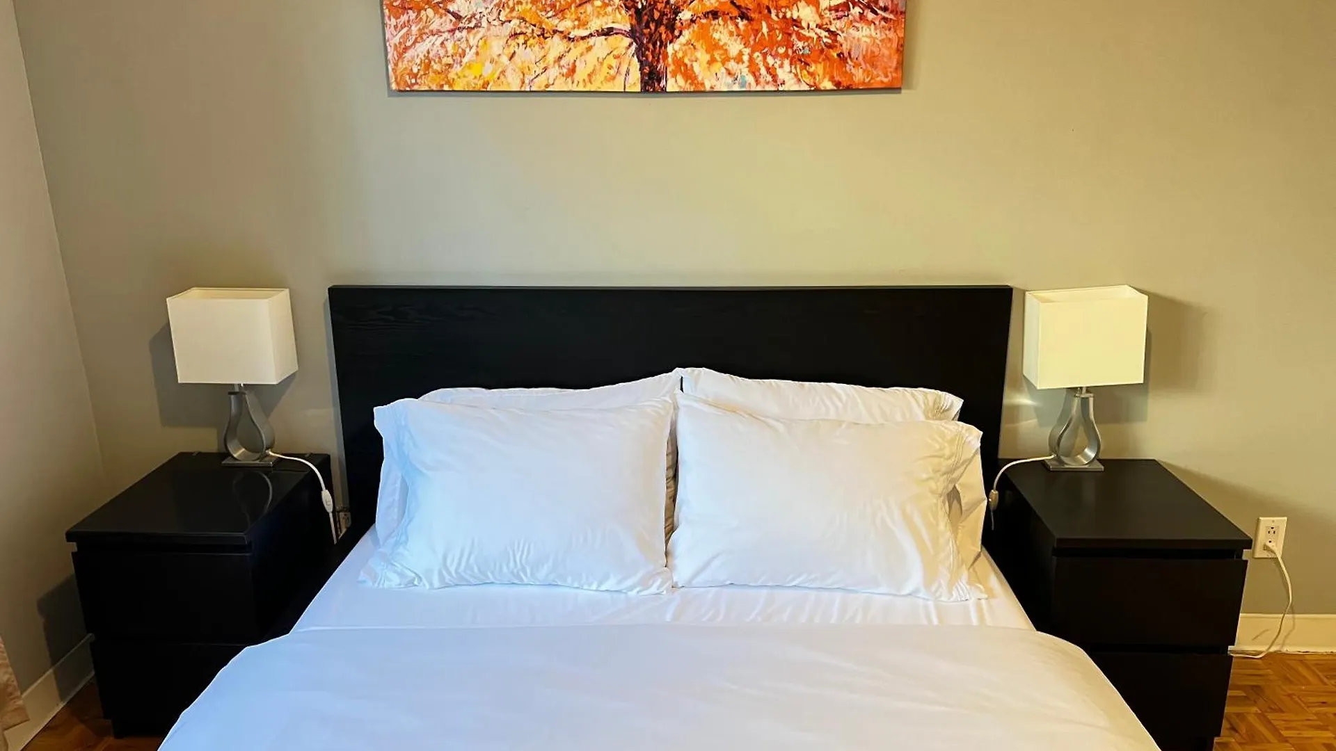 Apartment Hotel St-Denis Montreal