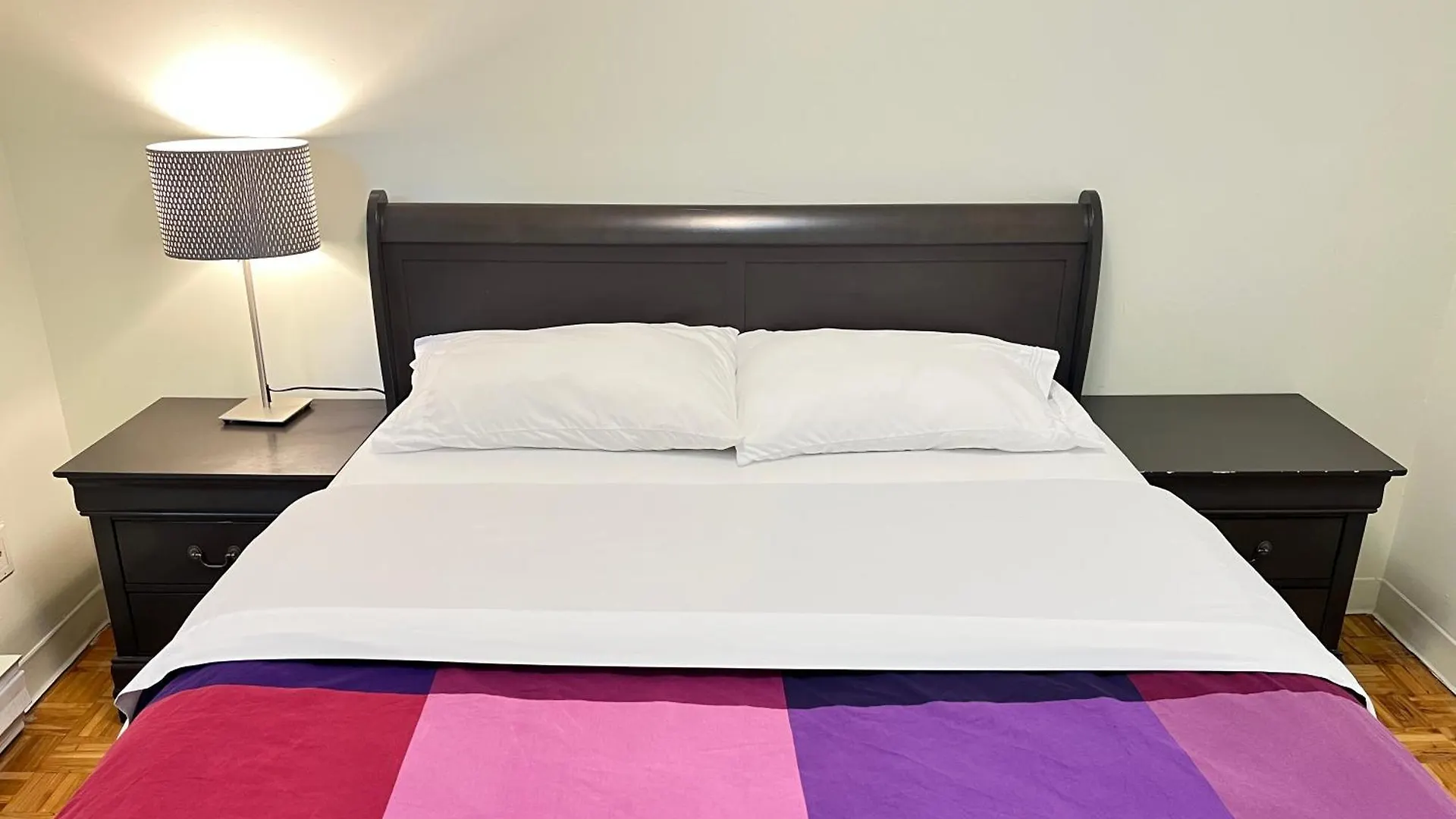 Apartment Hotel St-Denis Montreal