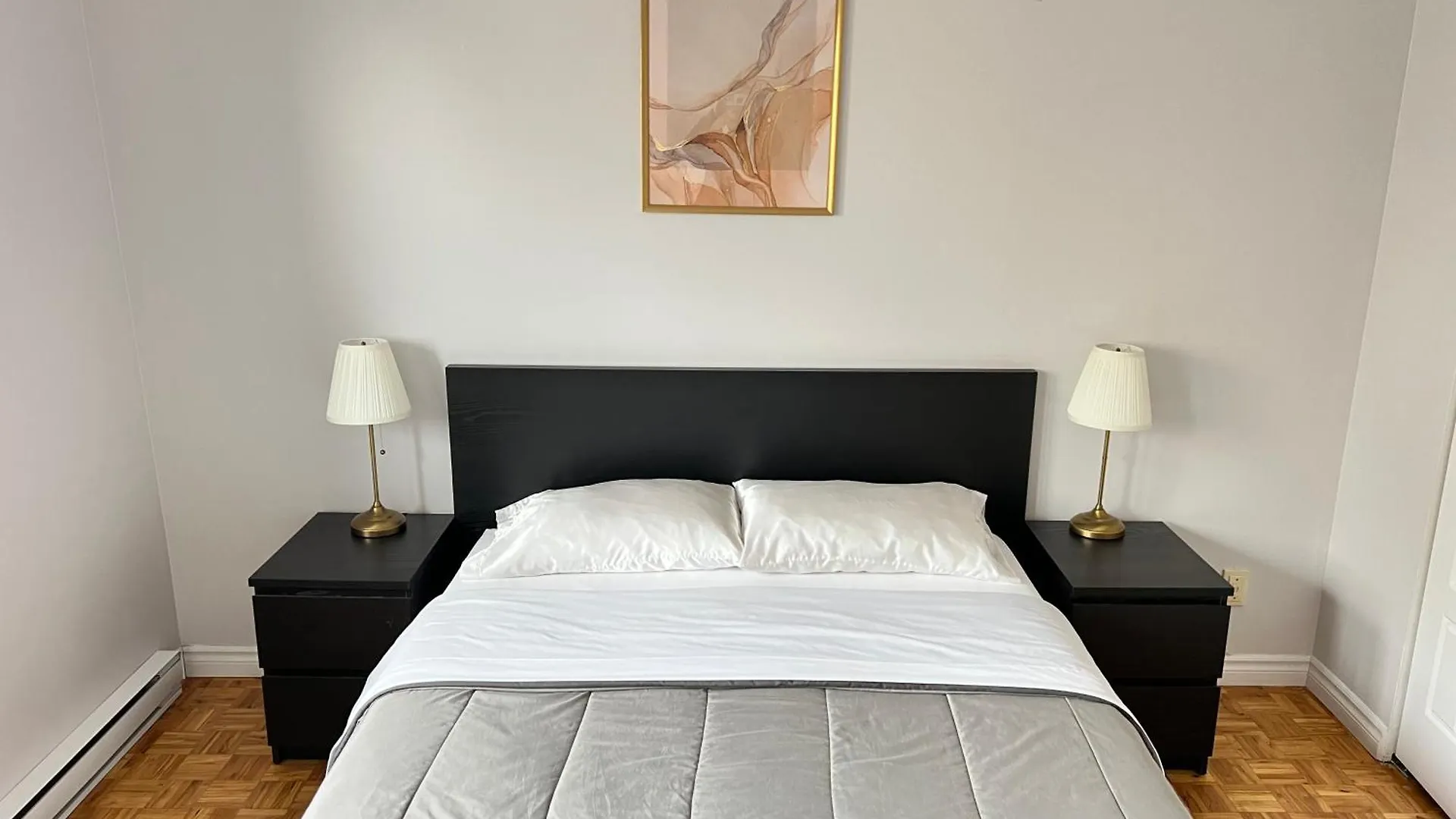 Apartment Hotel St-Denis Montreal