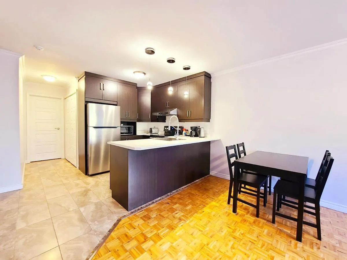 Apartment Hotel St-Denis Монреаль