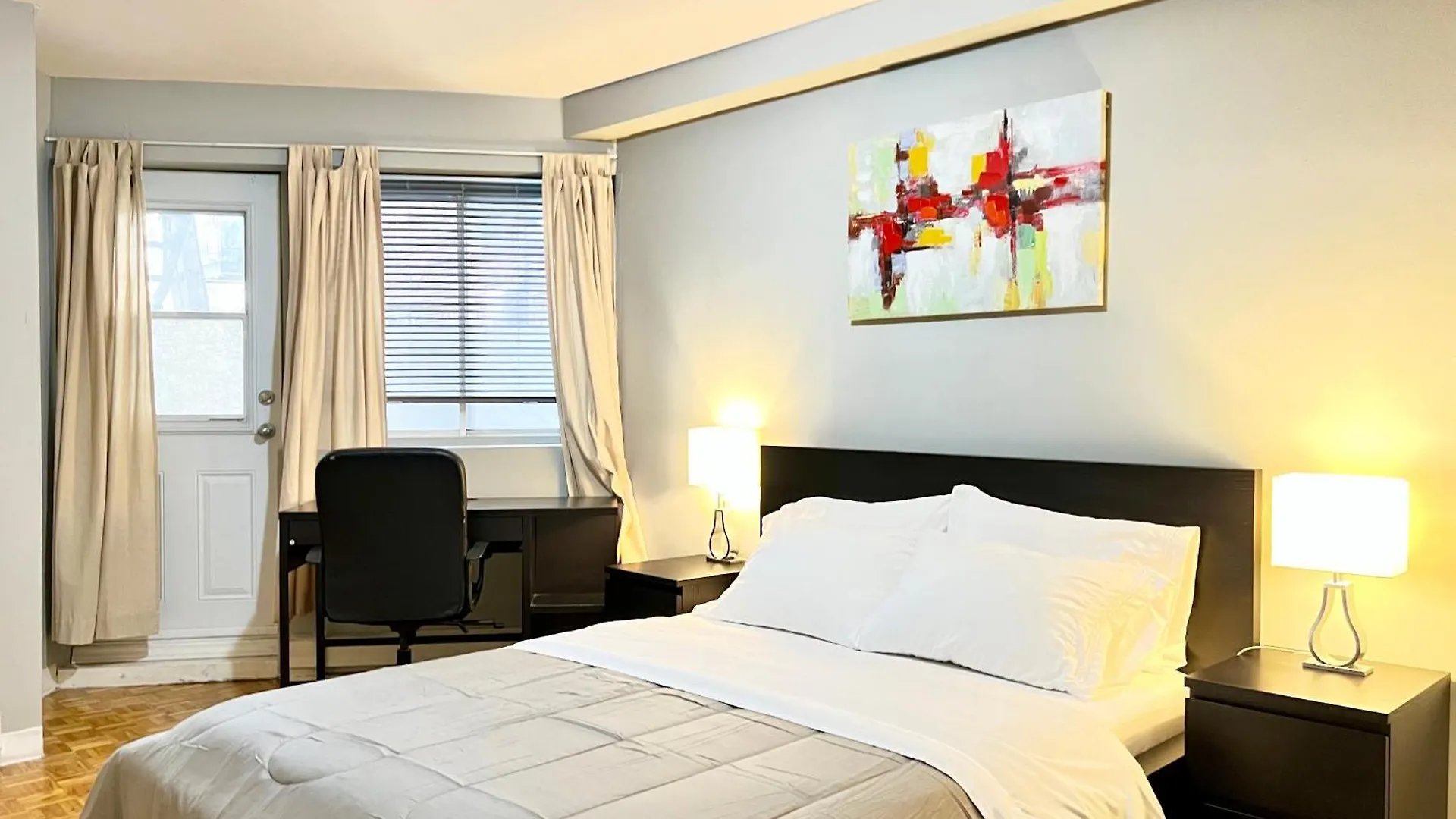 Apartment Hotel St-Denis Монреаль 0*,  Канада