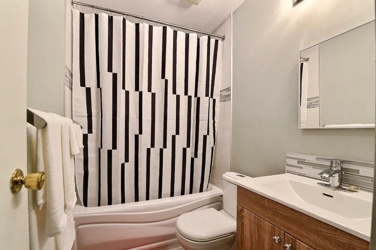 Apartment Hotel St-Denis Монреаль 0*,